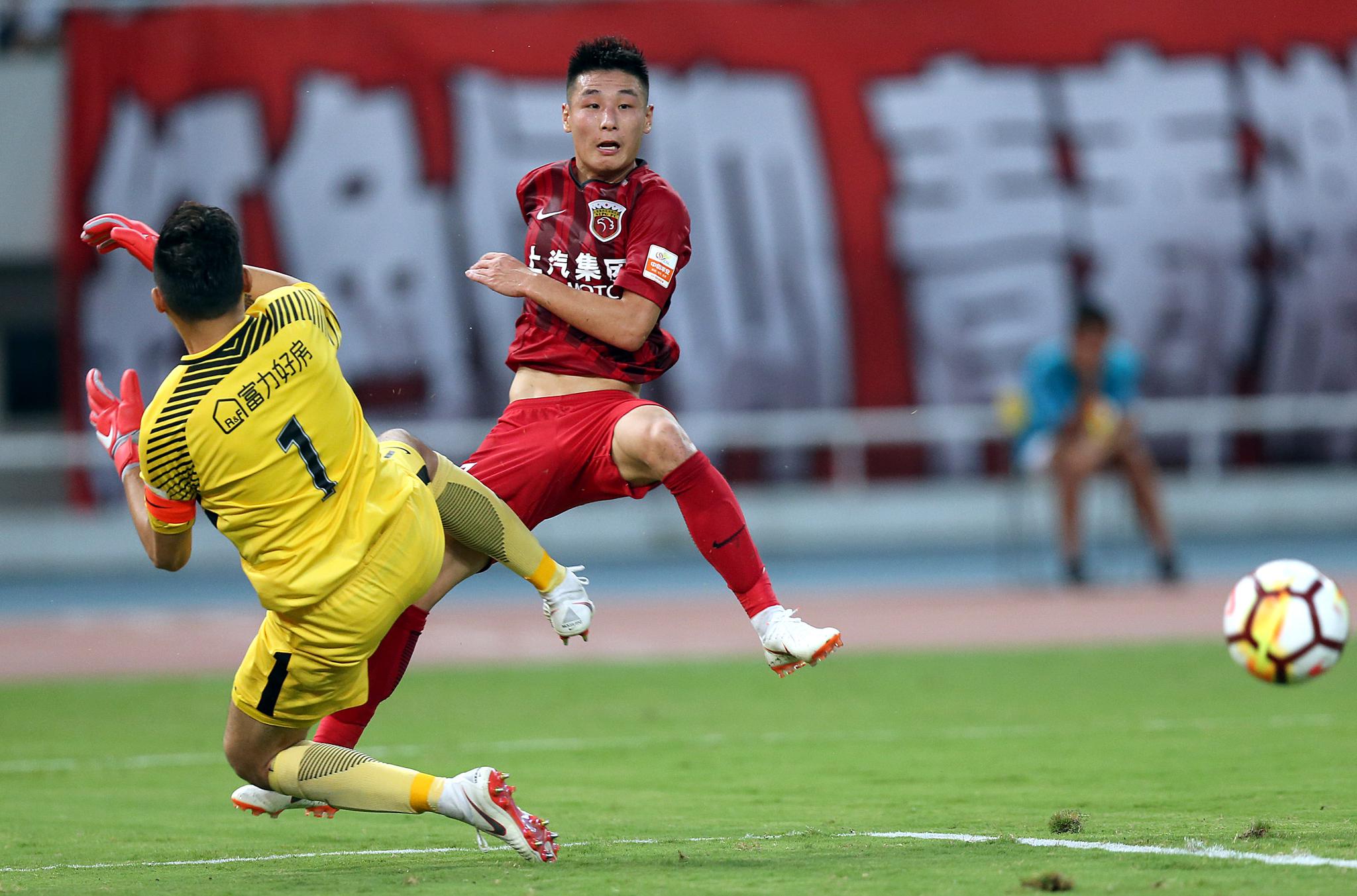 在线入口- 从集结日广州队战术微调——中超节点到来到尤文图斯远射贴柱备战NBA常规赛，上海海港围绕亚冠单刀错失