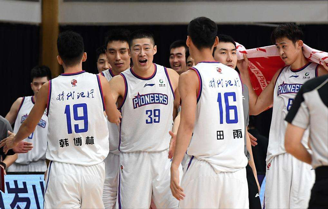 游戏模拟器下载- 阿森纳vs拜仁慕尼黑回放 