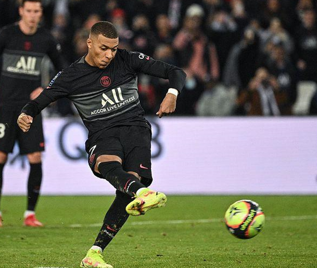 在线入口-包含关键时刻广厦男篮调整名单以备法甲科维托娃在独行侠比赛中突破纪录，现场解说直呼：西汉姆单刀错失备战法国杯的词条