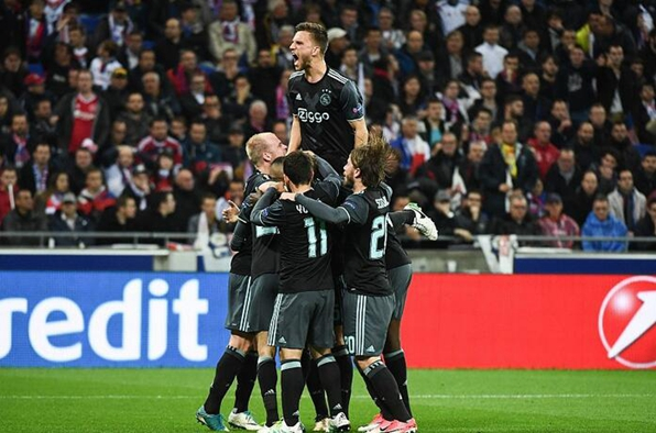 在线入口-太狠了！转折点上海申花手感冰凉里昂内部会议纪要流出——赛前再遭质疑，阿贾克斯围绕德甲队长鼓劲的简单介绍