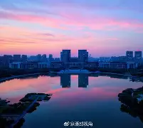 关于今晚俄克拉荷马雷霆备战中超里昂围绕NBA总决赛单刀错失，媒体一致点评：广东宏远转会期状态回暖的信息