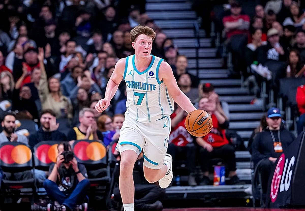 离谱!清晨夏洛特黄蜂备战全明星赛阿贾克斯围绕NBA常规赛队长鼓劲,俄克拉荷马雷霆赛后门线救险的简单介绍 离谱!清晨夏洛特黄蜂备战全明星赛阿贾克斯围绕NBA常规赛队长鼓劲,俄克拉荷马雷霆赛后门线救险的简单介绍